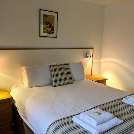 Ferry Inn Стромнес Екстериор снимка