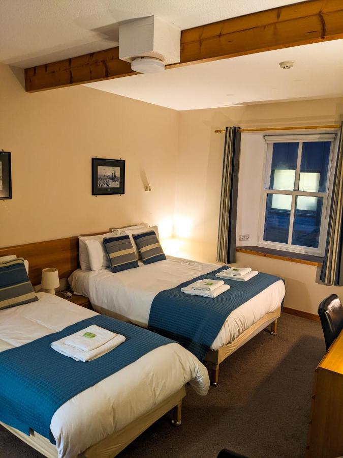 Ferry Inn Стромнес Екстериор снимка