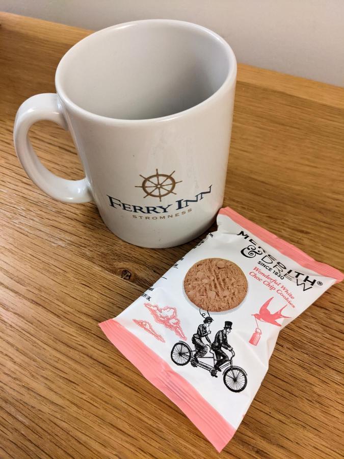 Ferry Inn Стромнес Екстериор снимка