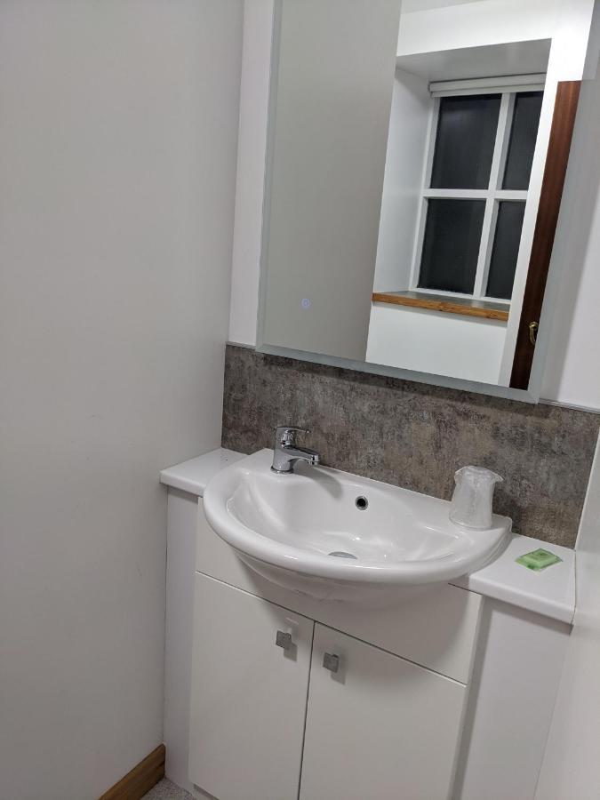 Ferry Inn Стромнес Екстериор снимка